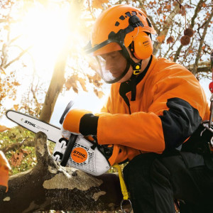 STIHL Benzin Motorsäge MS 151 TC-E (25 cm)